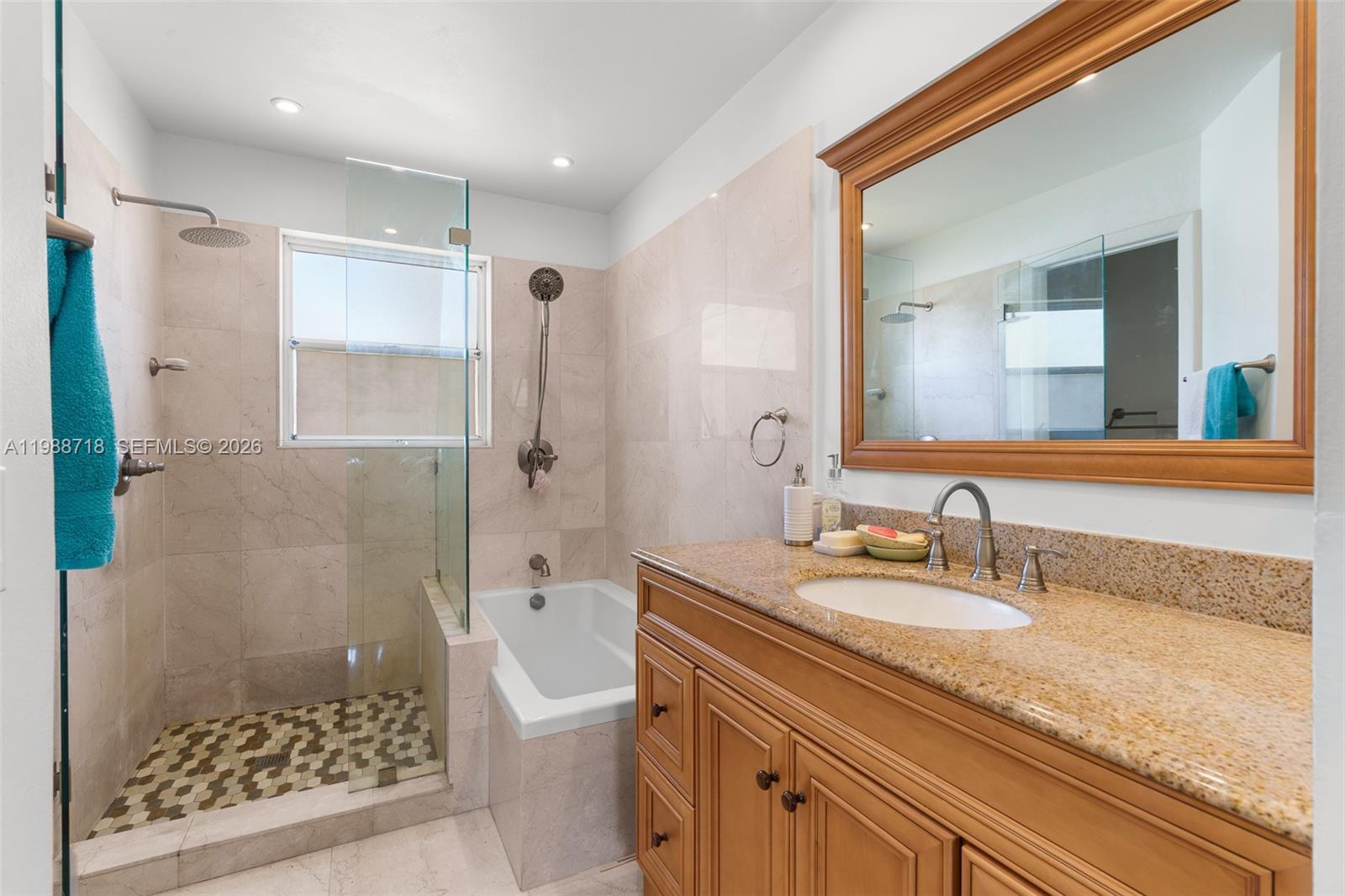 SCARBOROUGH II - Residential