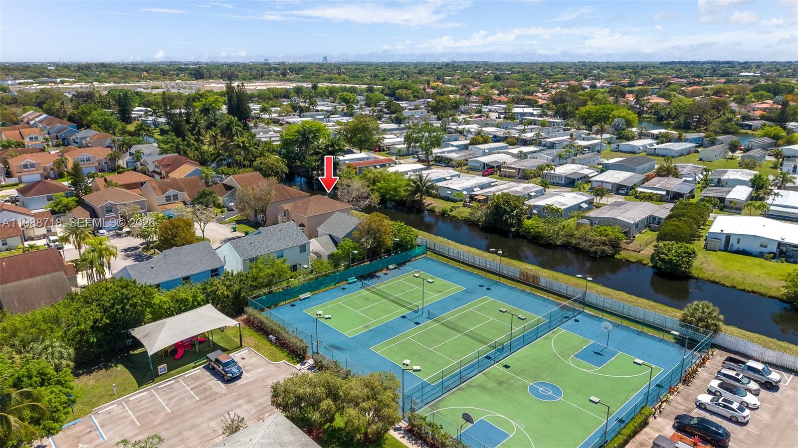 SCARBOROUGH II - Residential