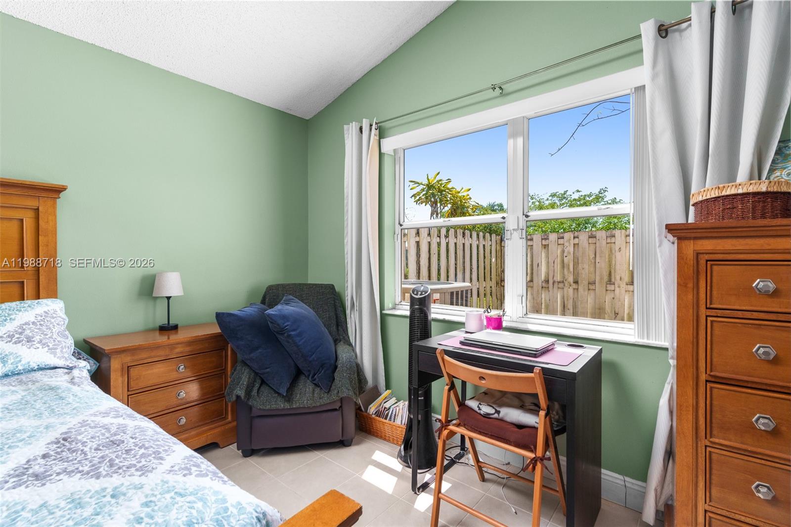 SCARBOROUGH II - Residential