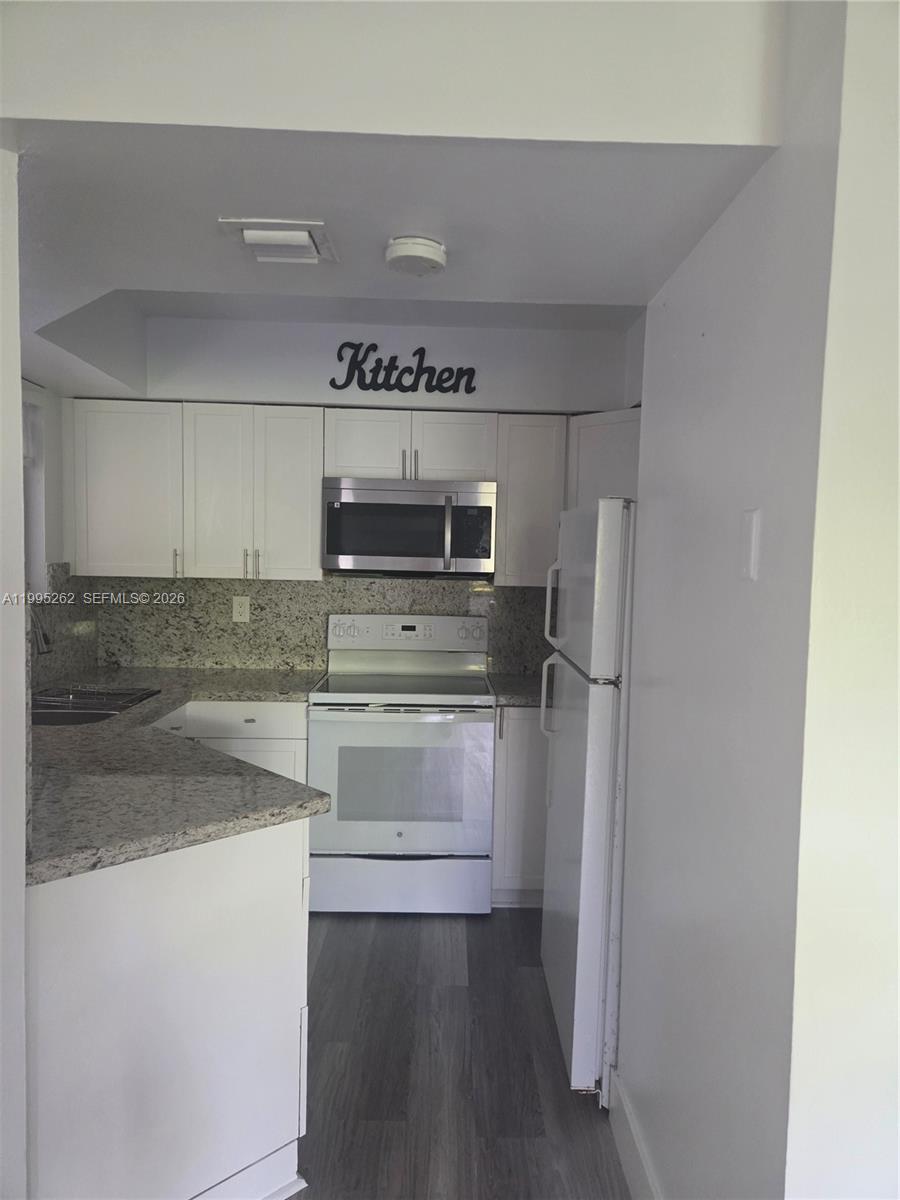 VERABELLA FALLS CONDO - Residential Lease