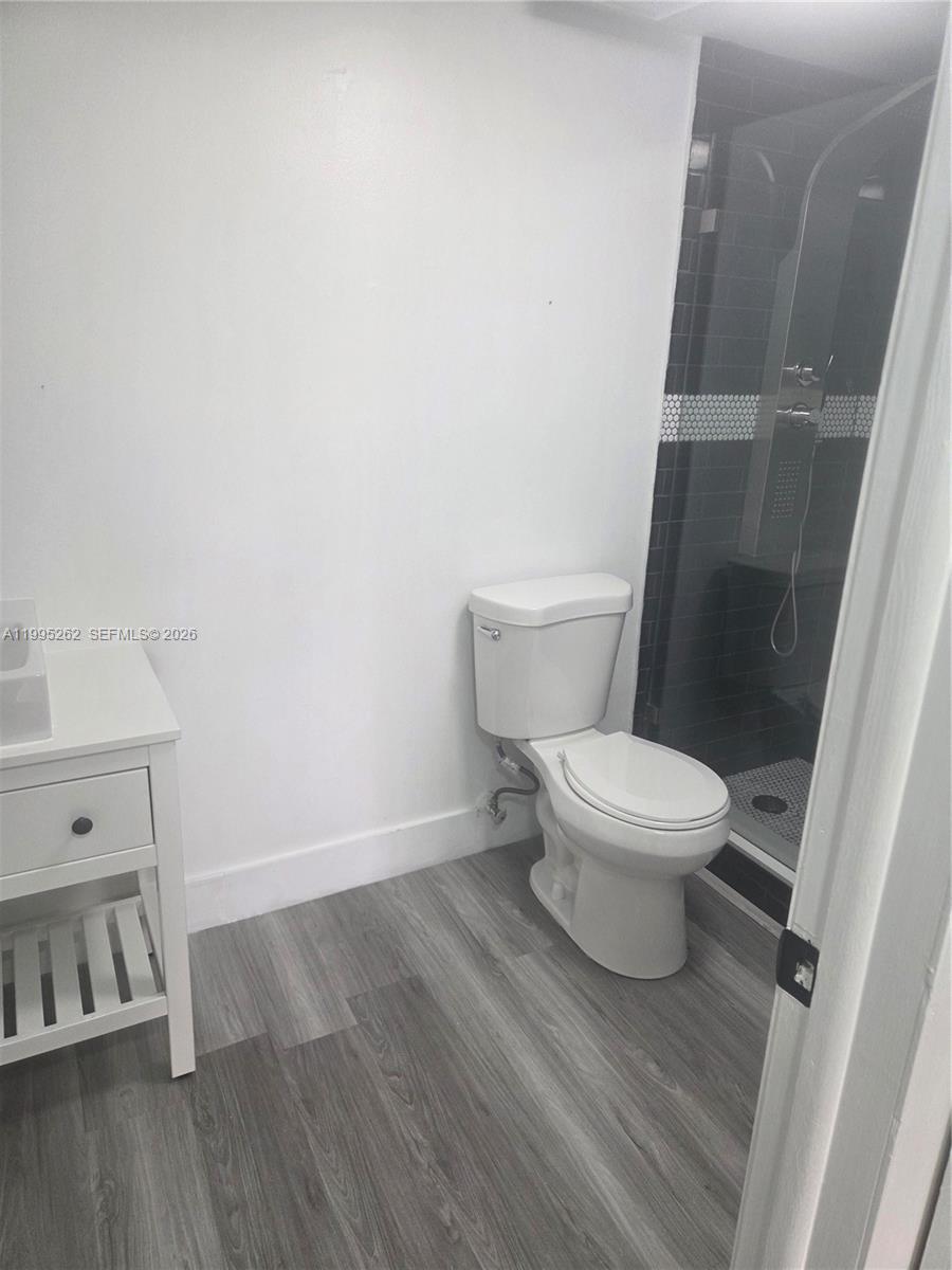 VERABELLA FALLS CONDO - Residential Lease