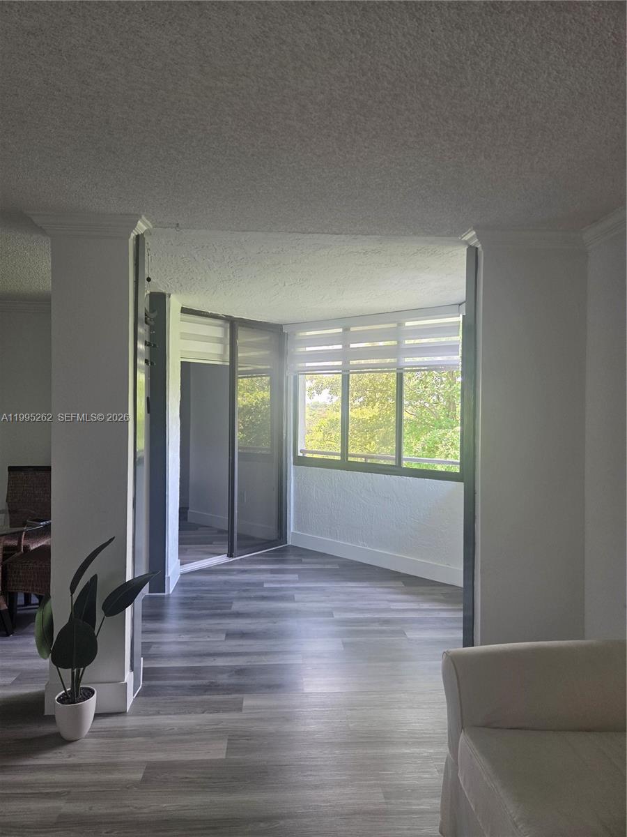 VERABELLA FALLS CONDO - Residential Lease