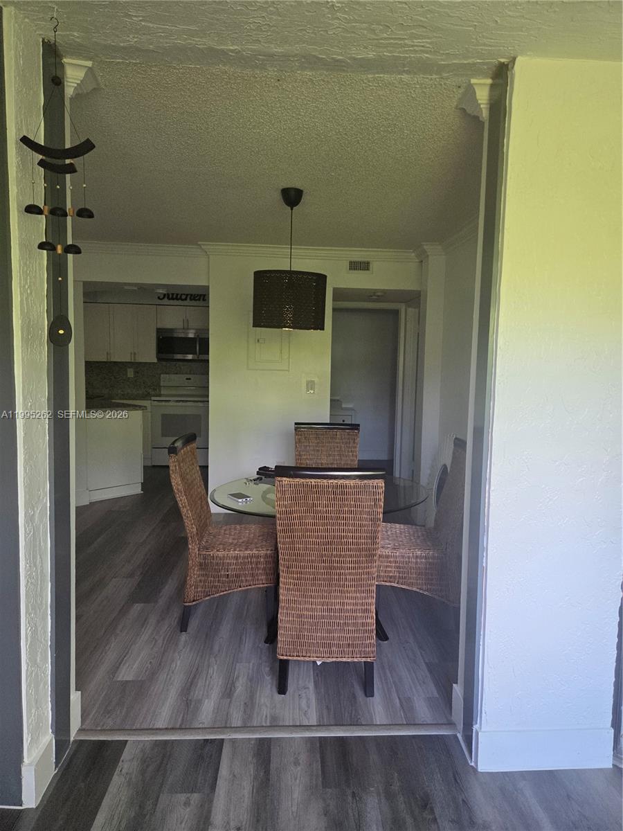 VERABELLA FALLS CONDO - Residential Lease