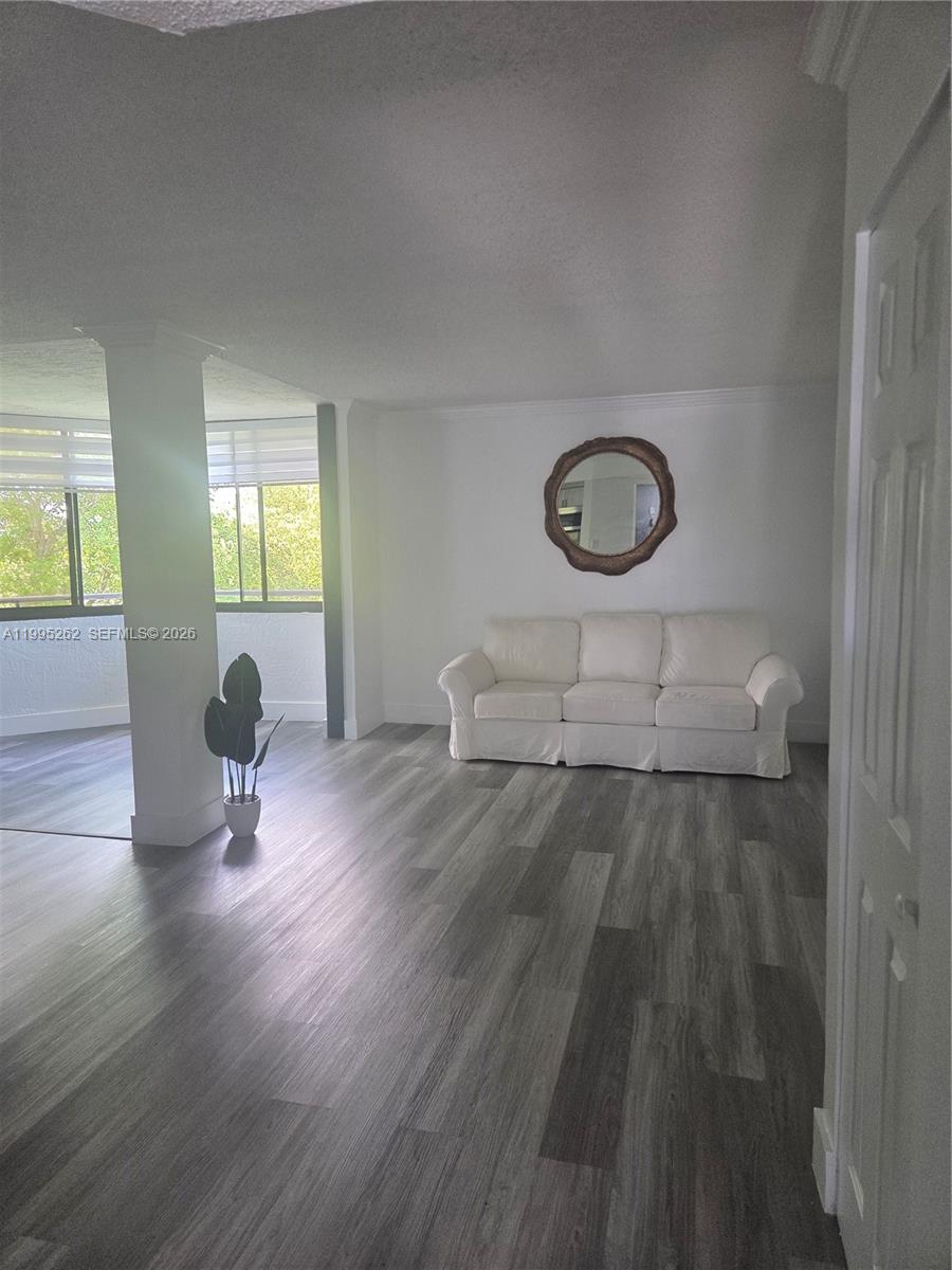 VERABELLA FALLS CONDO - Residential Lease