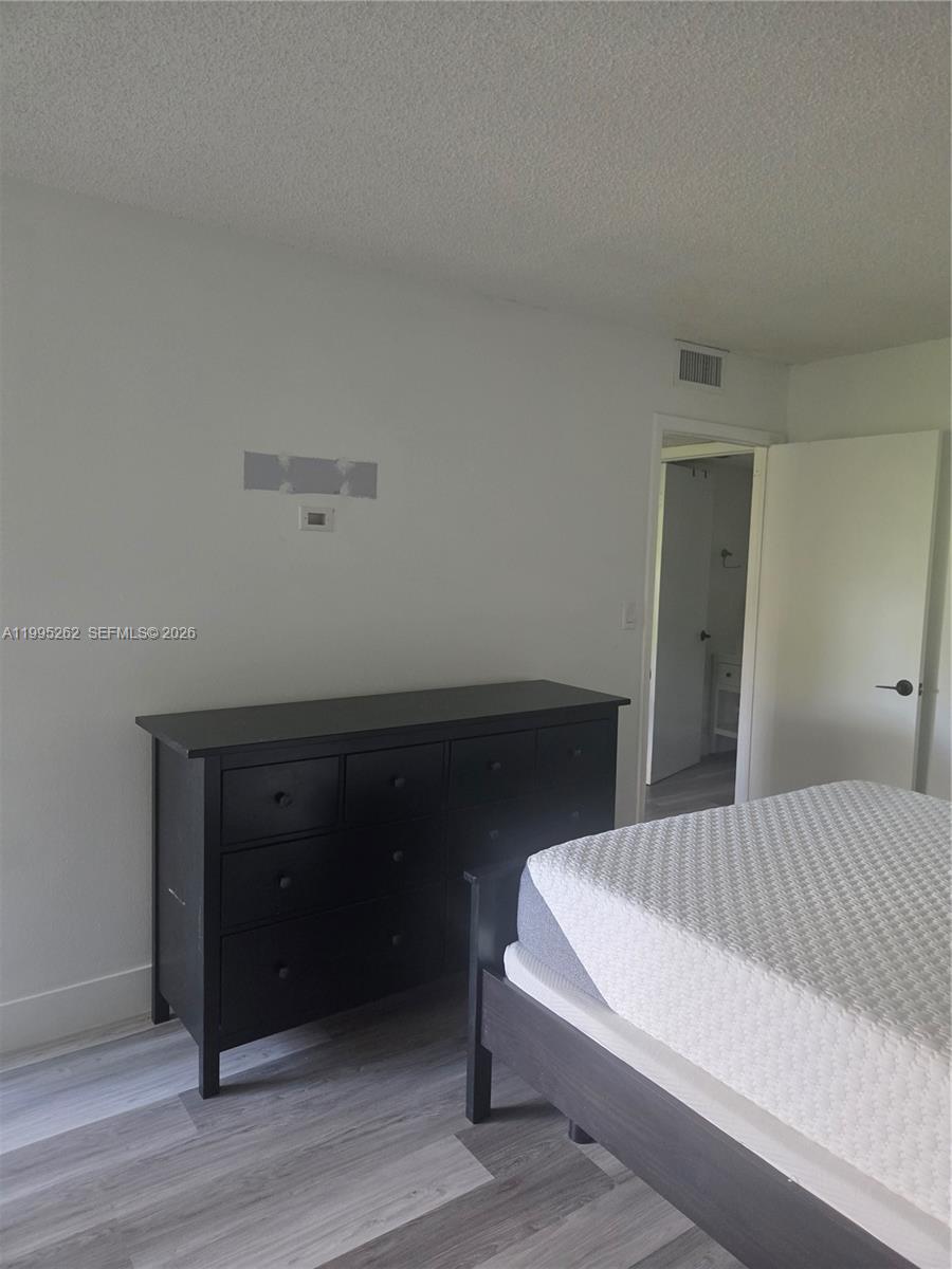 VERABELLA FALLS CONDO - Residential Lease