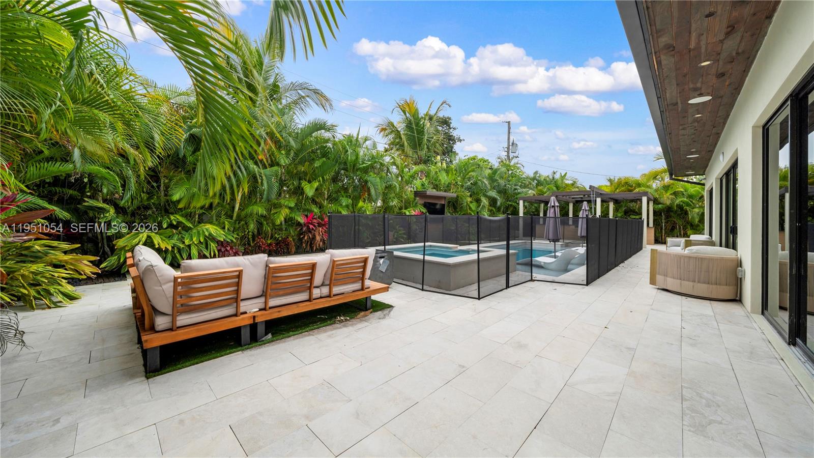 CORAL HEIGHTS SEC ONE - Residential