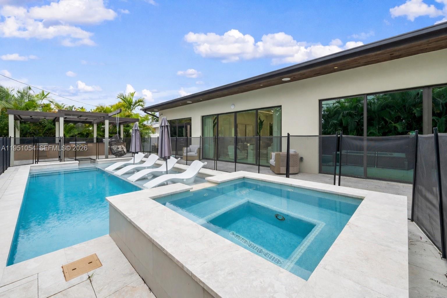 CORAL HEIGHTS SEC ONE - Residential