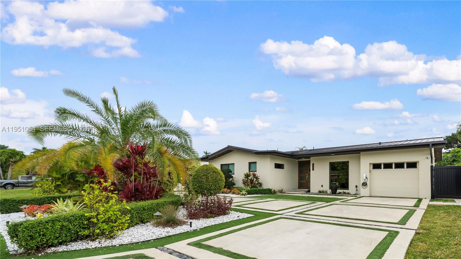 CORAL HEIGHTS SEC ONE - Residential