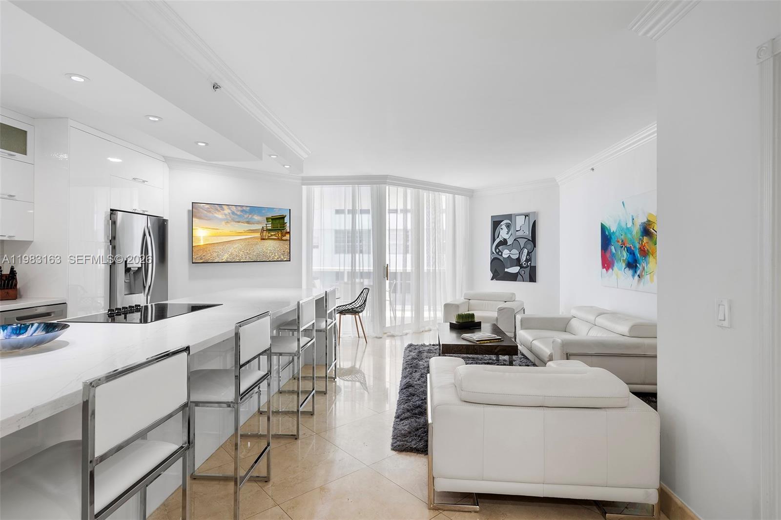 4775 Collins Ave 1504