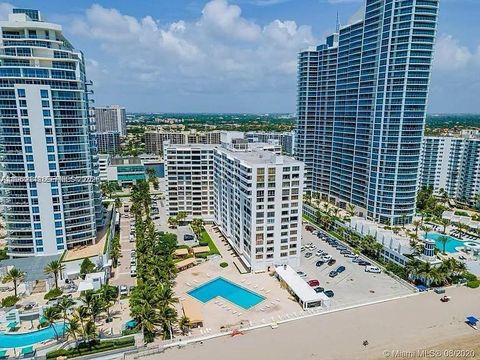 Photo of 3505 S Ocean Dr #621, Hollywood, FL 33019 (MLS # A11969118)