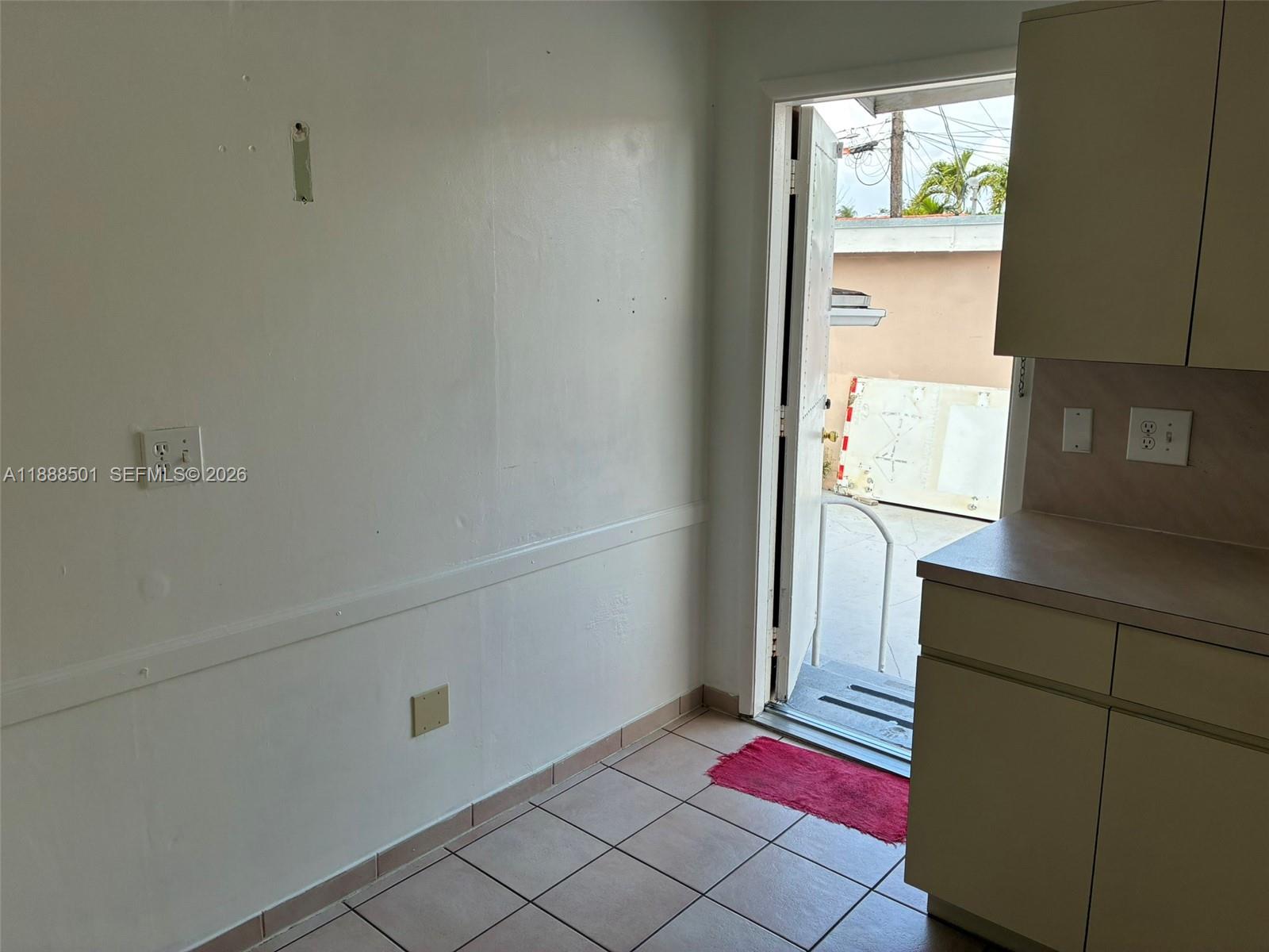 PALM SPRINGS AMD - Residential