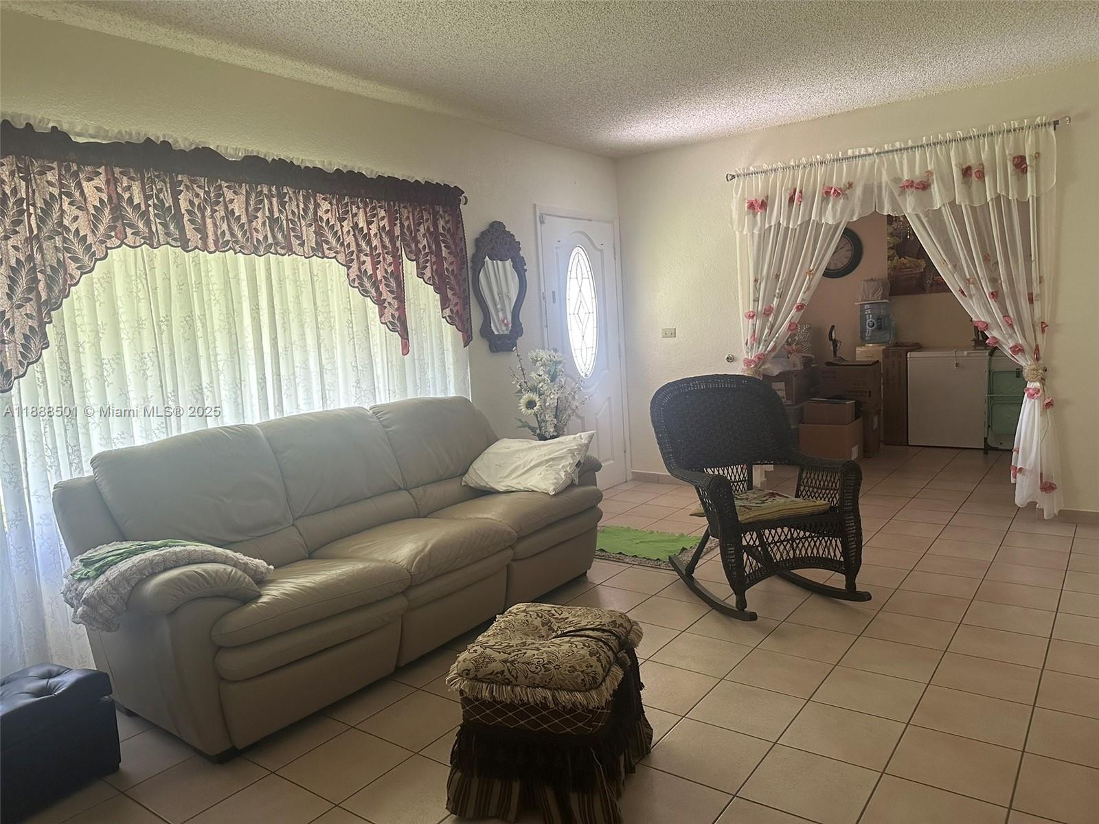 PALM SPRINGS AMD - Residential