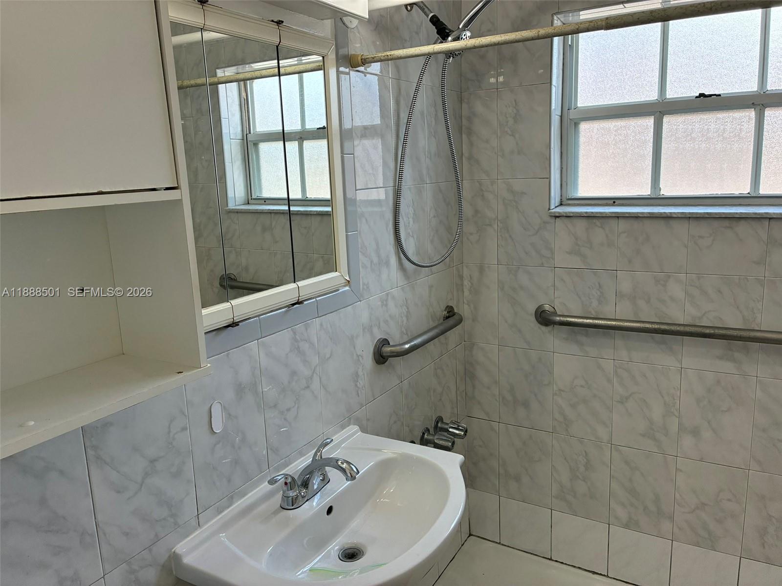 PALM SPRINGS AMD - Residential