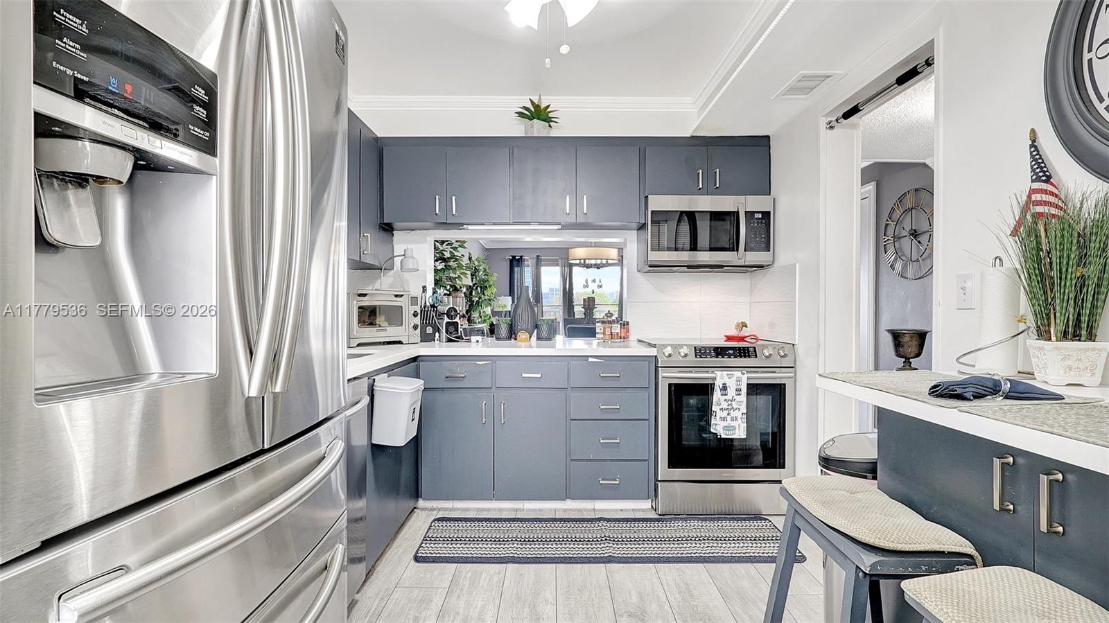 SECOND GULFSTREAM GARDEN - Residential