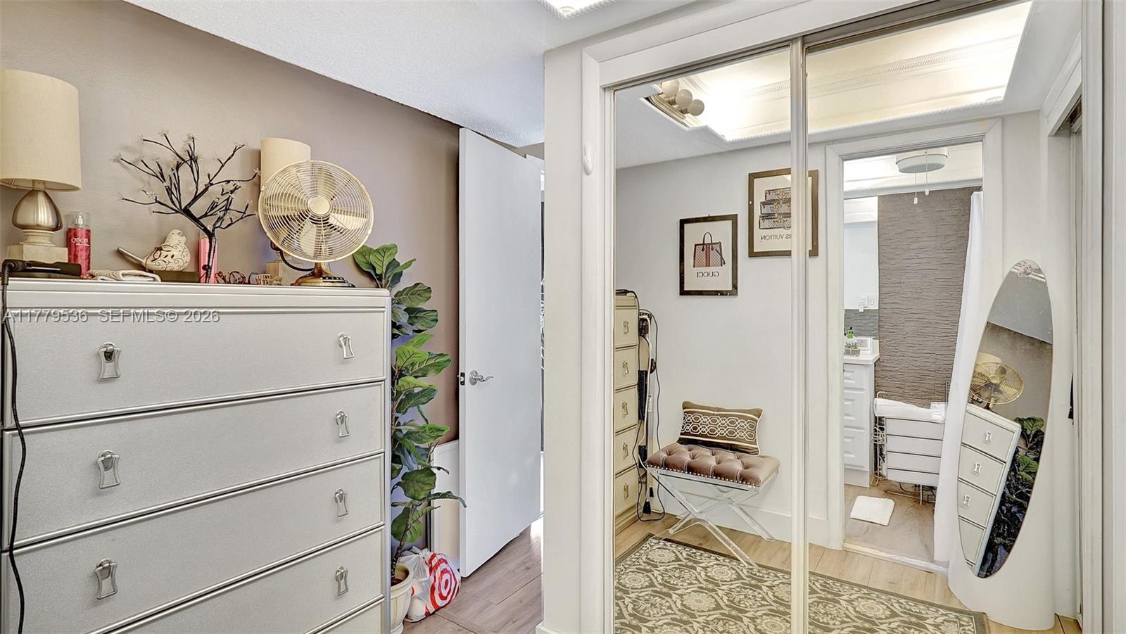 SECOND GULFSTREAM GARDEN - Residential