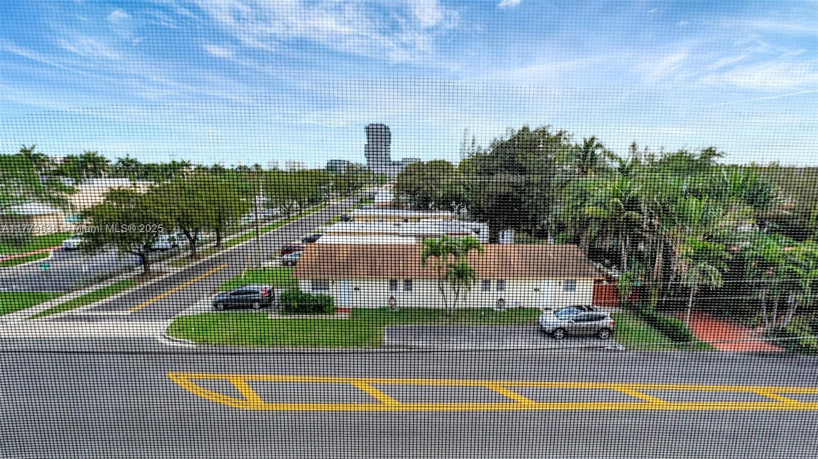 SECOND GULFSTREAM GARDEN - Residential