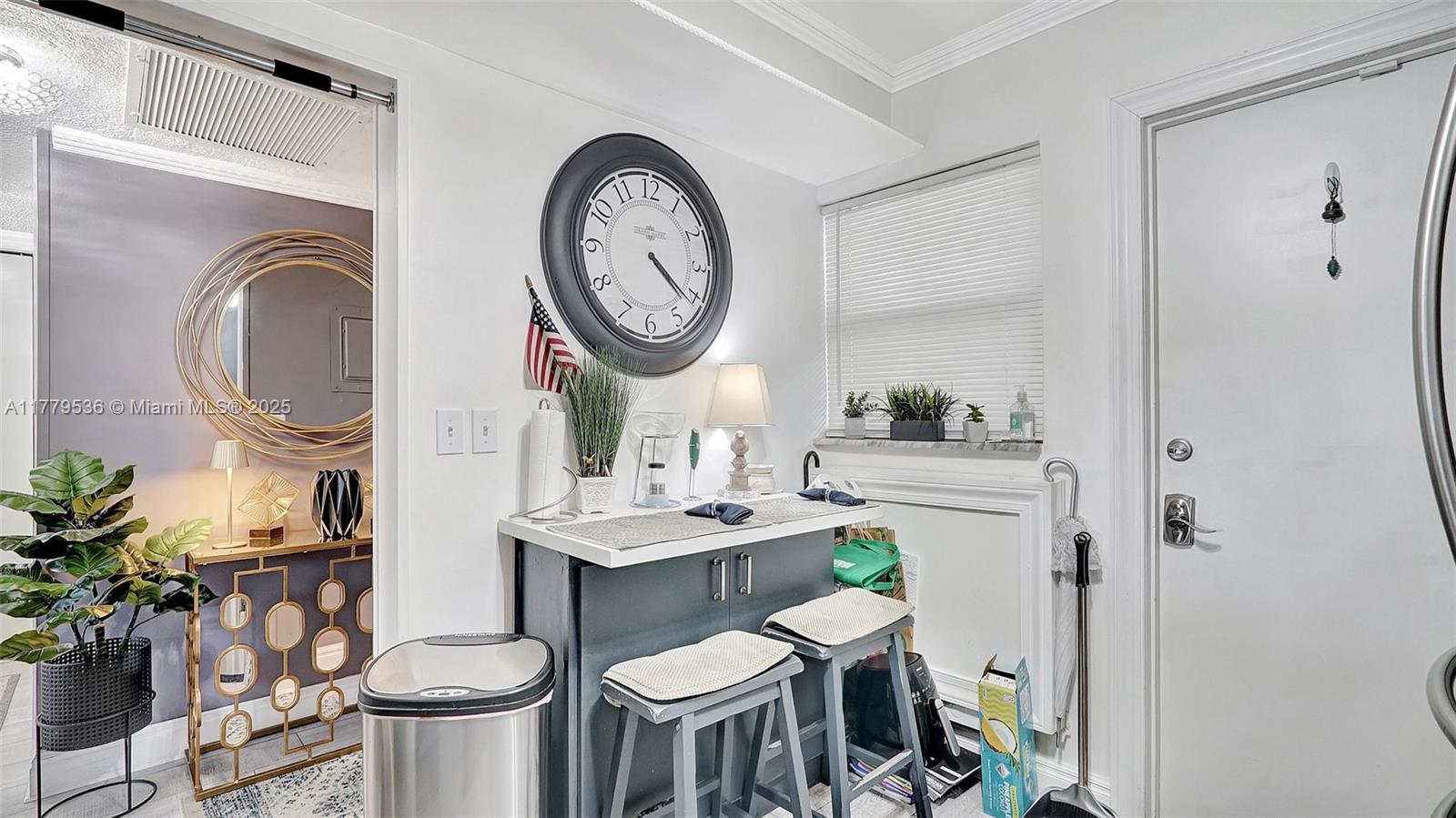 SECOND GULFSTREAM GARDEN - Residential