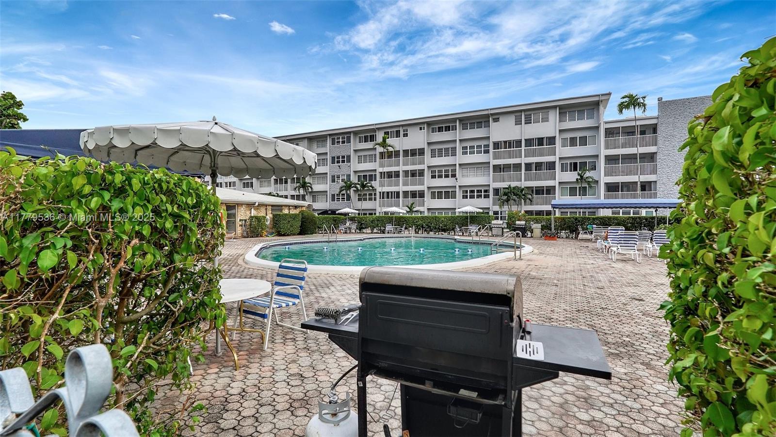 SECOND GULFSTREAM GARDEN - Residential