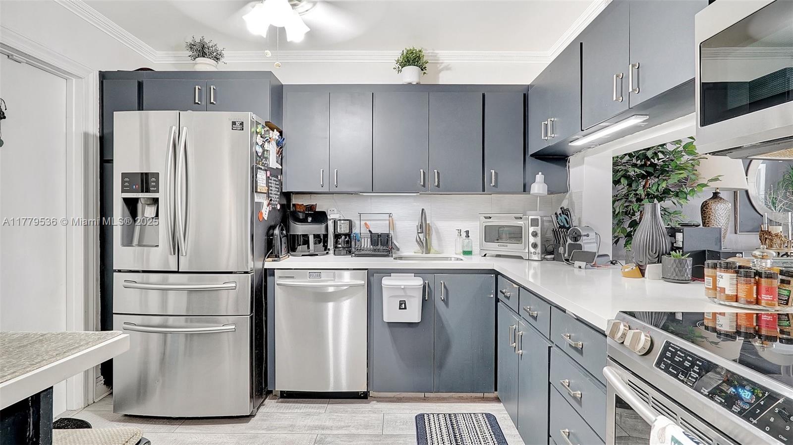 Property for Sale at 329 Se 3rd St 405S, Hallandale Beach, Broward County, Florida - Bedrooms: 2 
Bathrooms: 2  - $320,000
