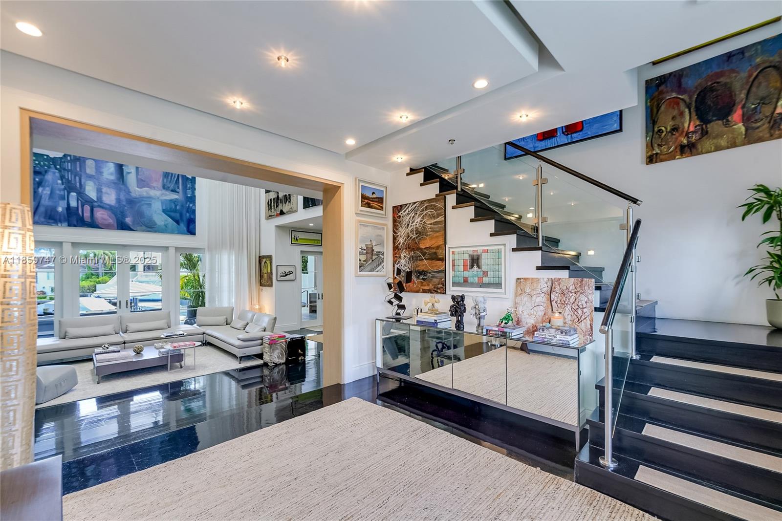 701 Bella Vista Ave