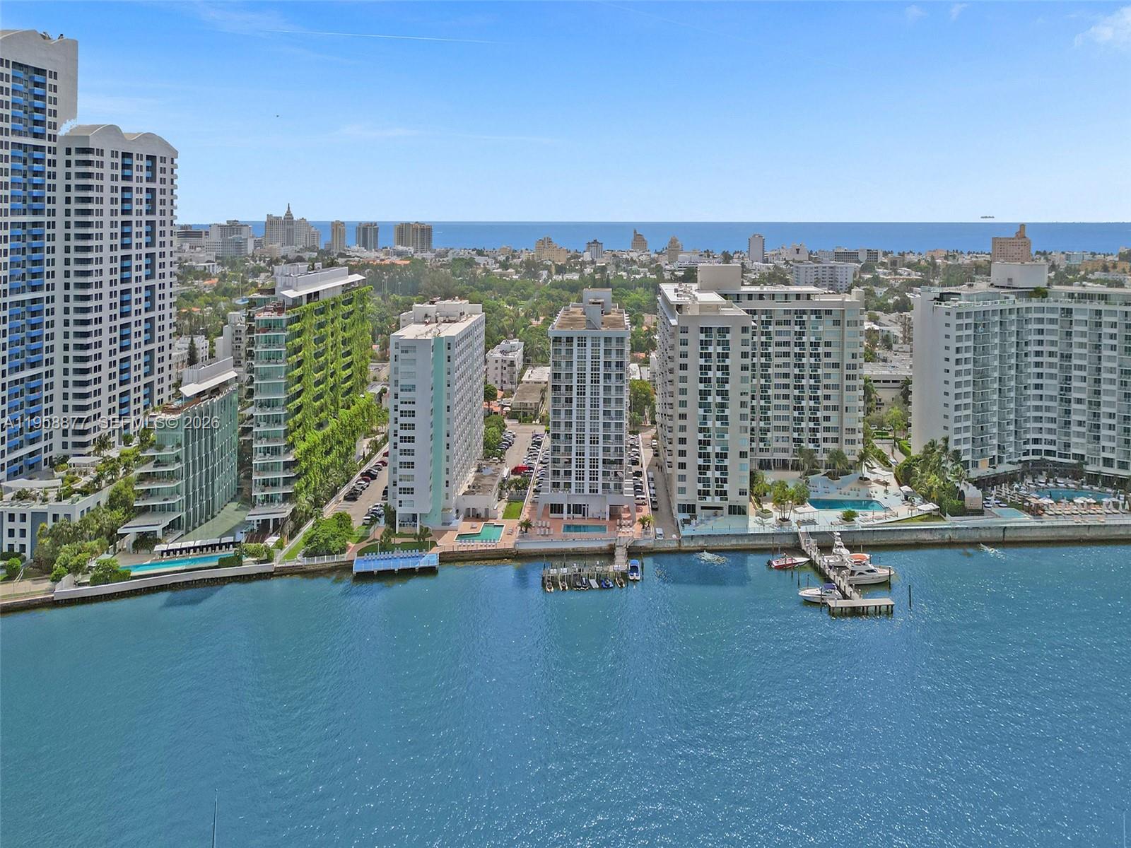 BAYVIEW TERR CONDO - Residential