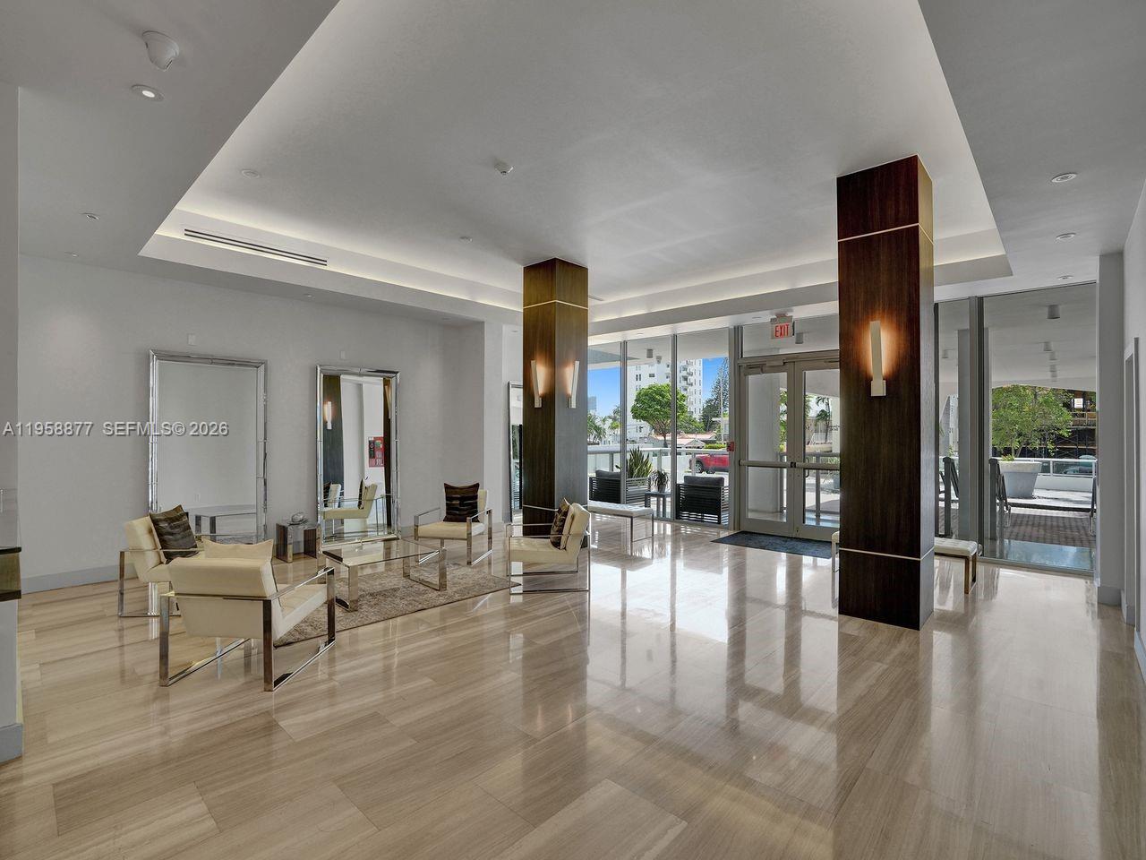 BAYVIEW TERR CONDO - Residential