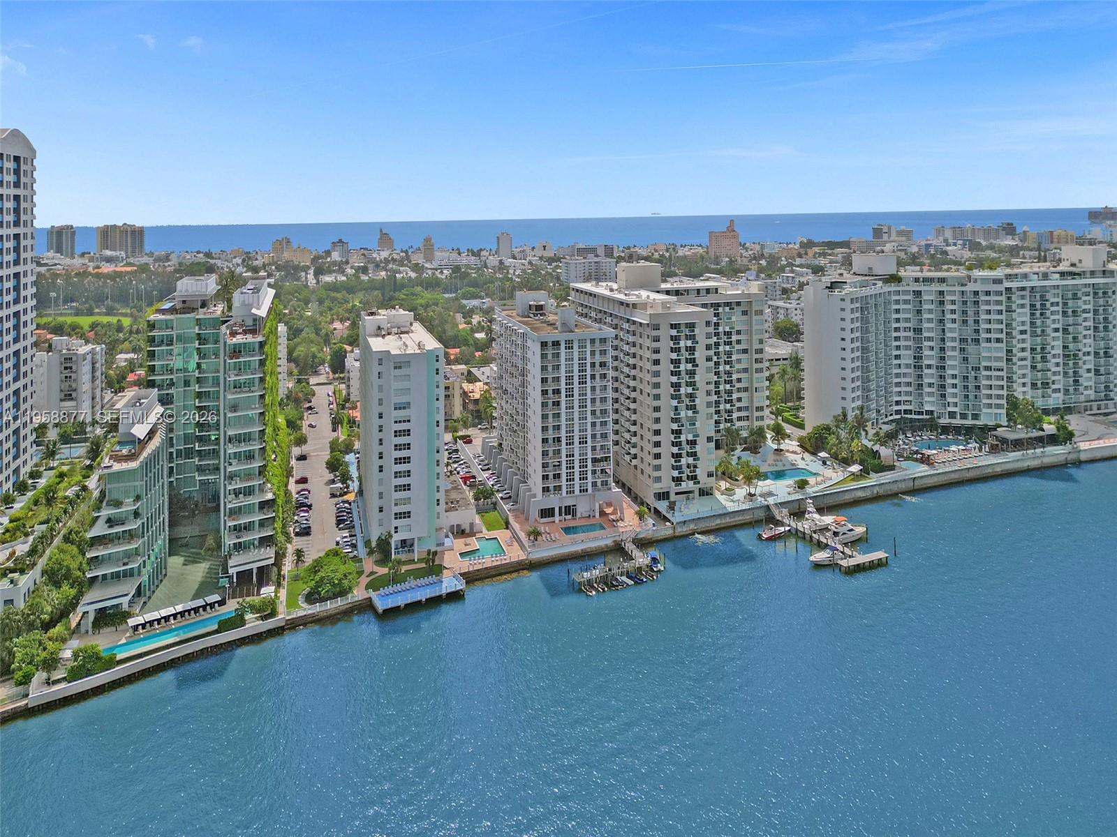 BAYVIEW TERR CONDO - Residential