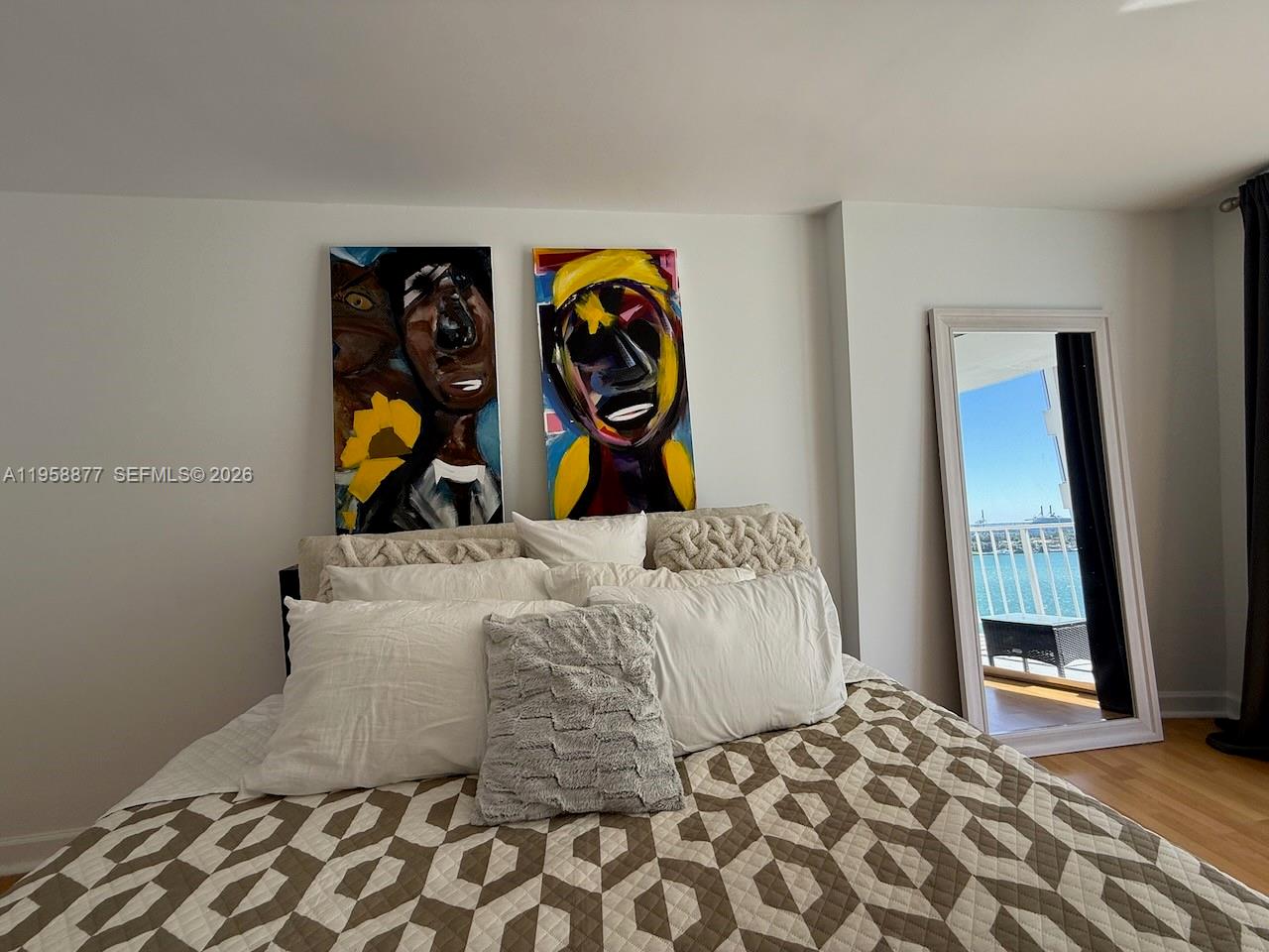 BAYVIEW TERR CONDO - Residential