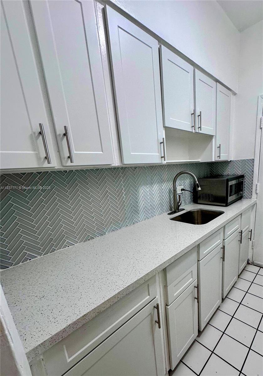 9056 Collins Ave 24