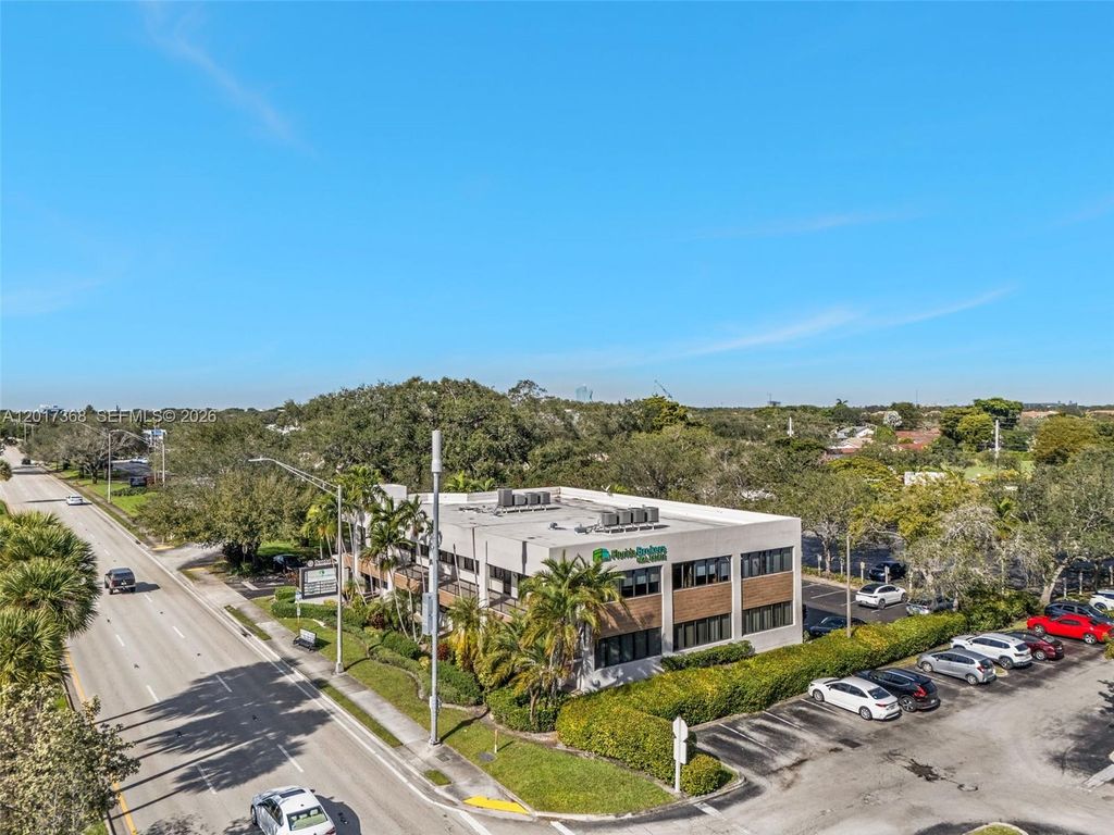 Photo of 3595 Sheridan St #210, Hollywood, FL 33021 (MLS # A12017368)
