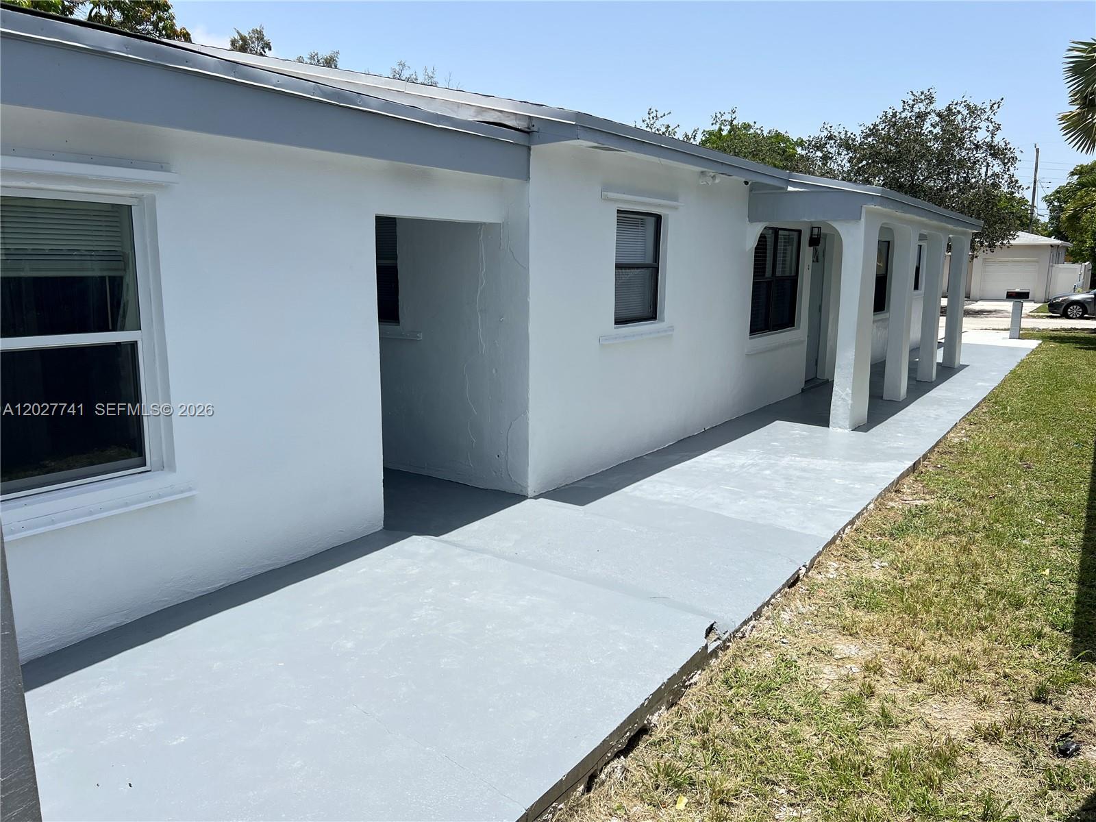 LIBERIA - Residential