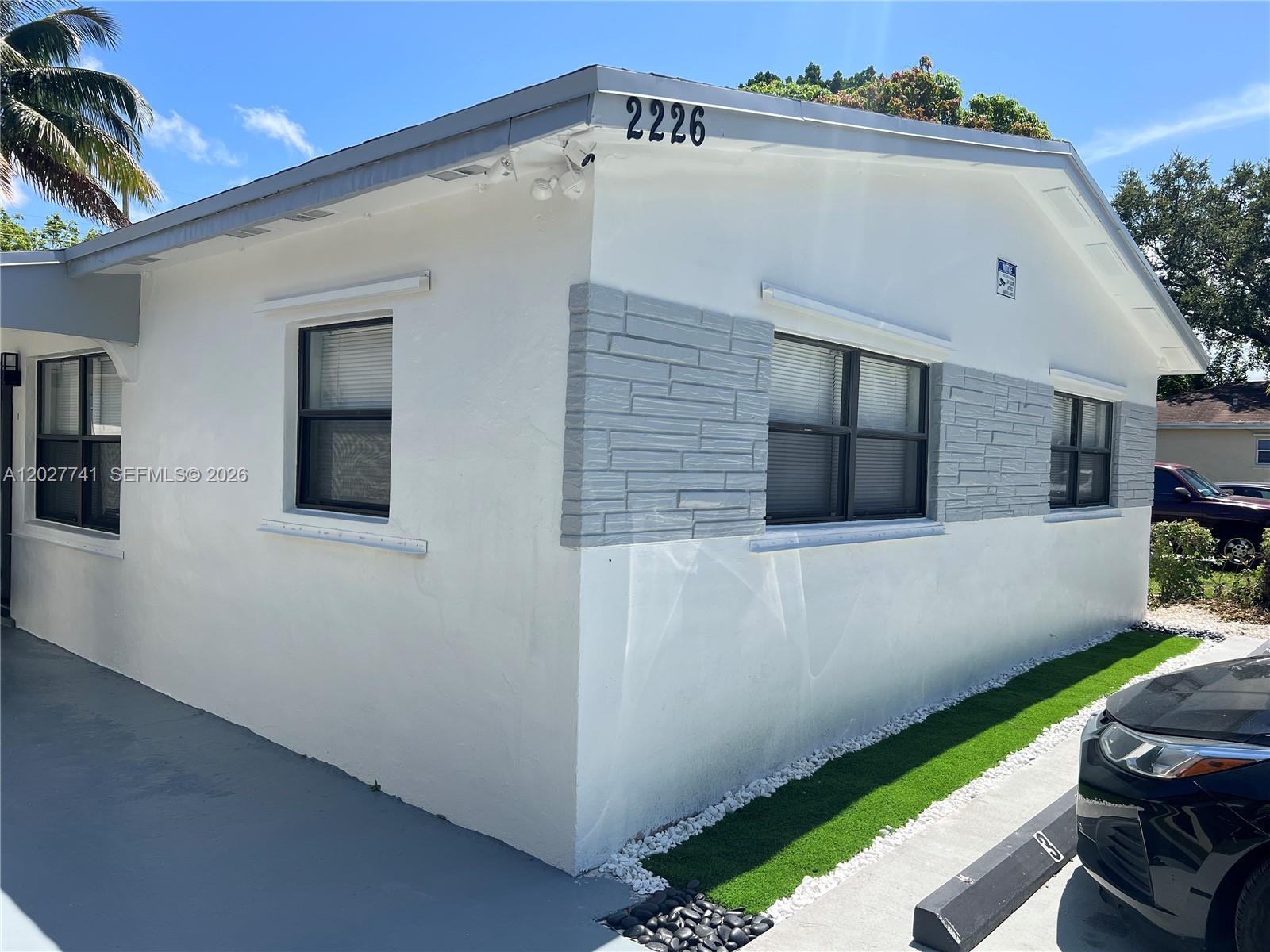 LIBERIA - Residential