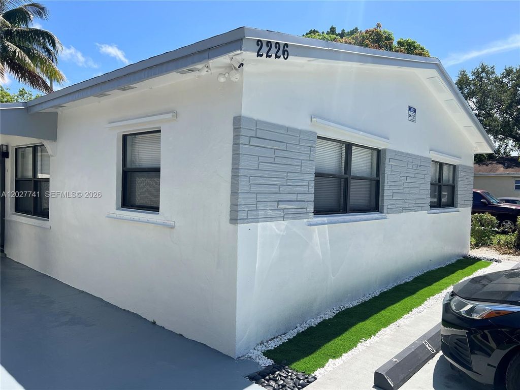 Photo of 2226 Cody St, Hollywood, FL 33020 (MLS # A12027741)