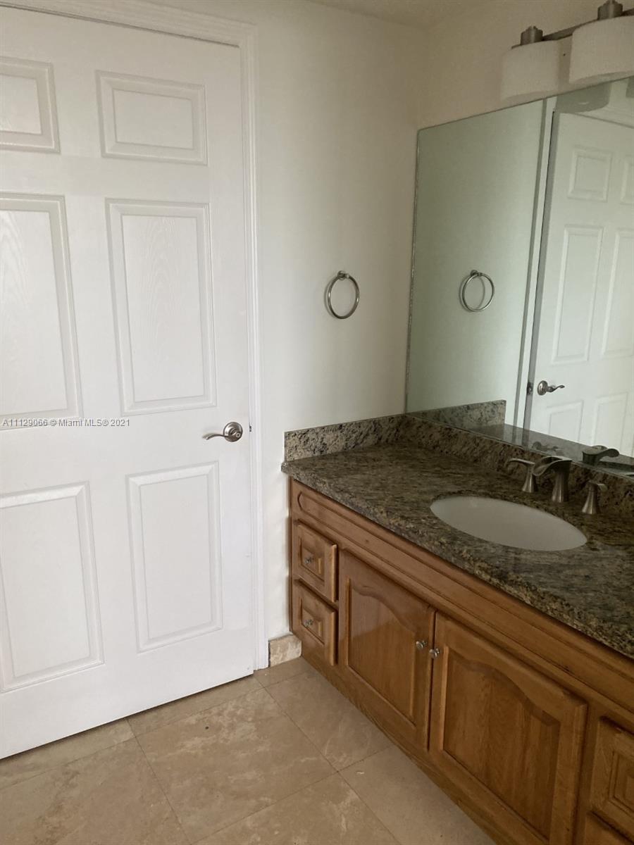 KEYSTONE VILLAS II CONDO - Residential Lease