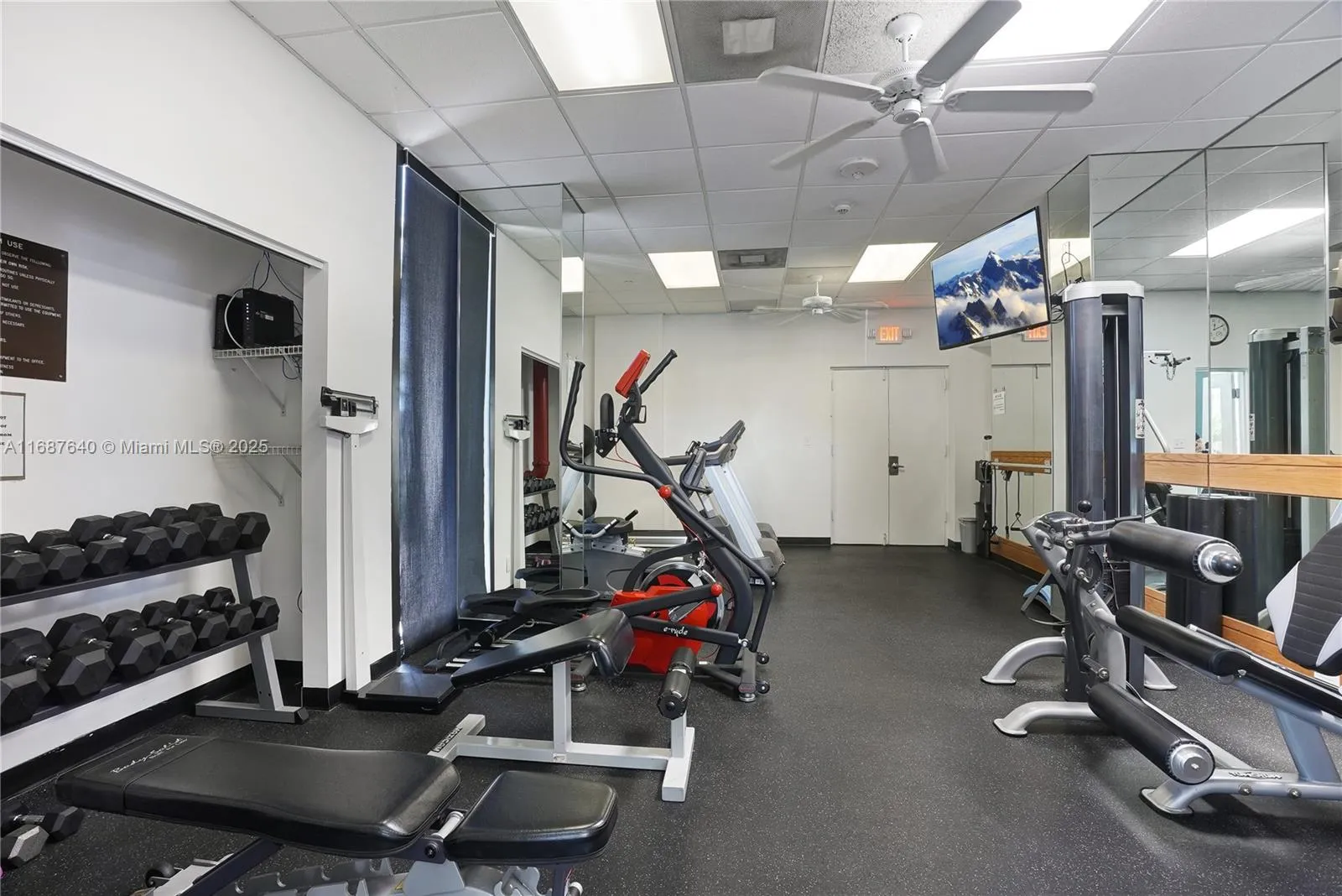 Singer Island, Florida 33404, United States, 2 Bedrooms Bedrooms, ,2 BathroomsBathrooms,Residential,Active,35031