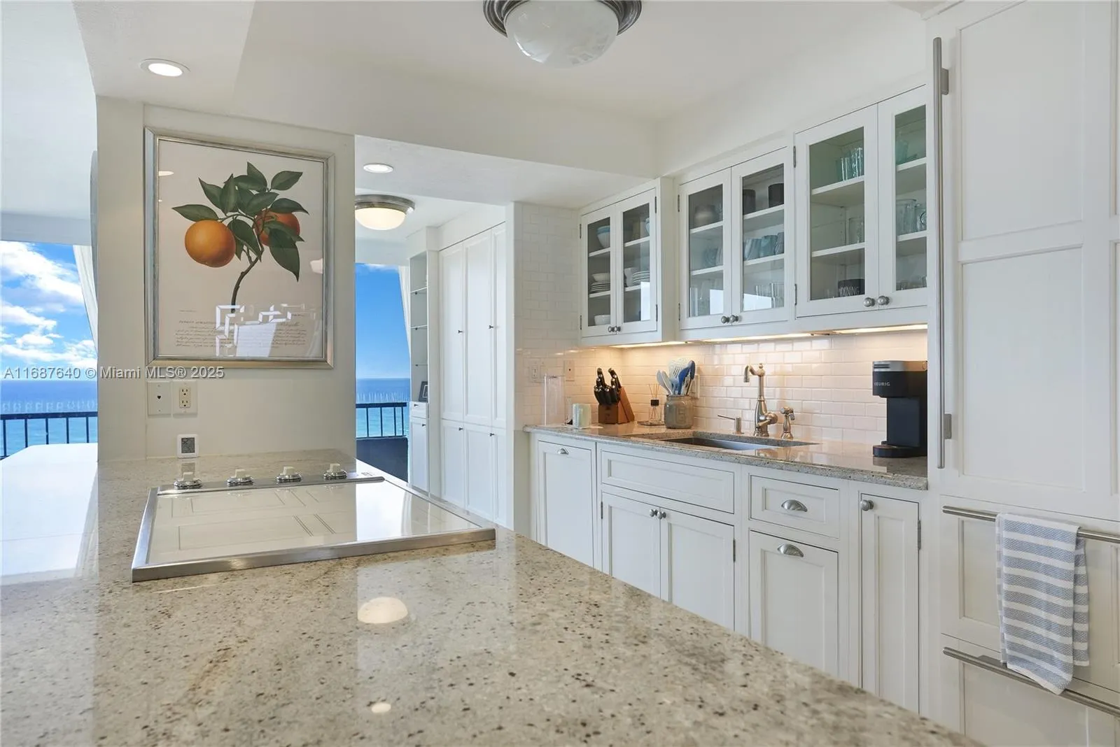 Singer Island, Florida 33404, United States, 2 Bedrooms Bedrooms, ,2 BathroomsBathrooms,Residential,Active,35031