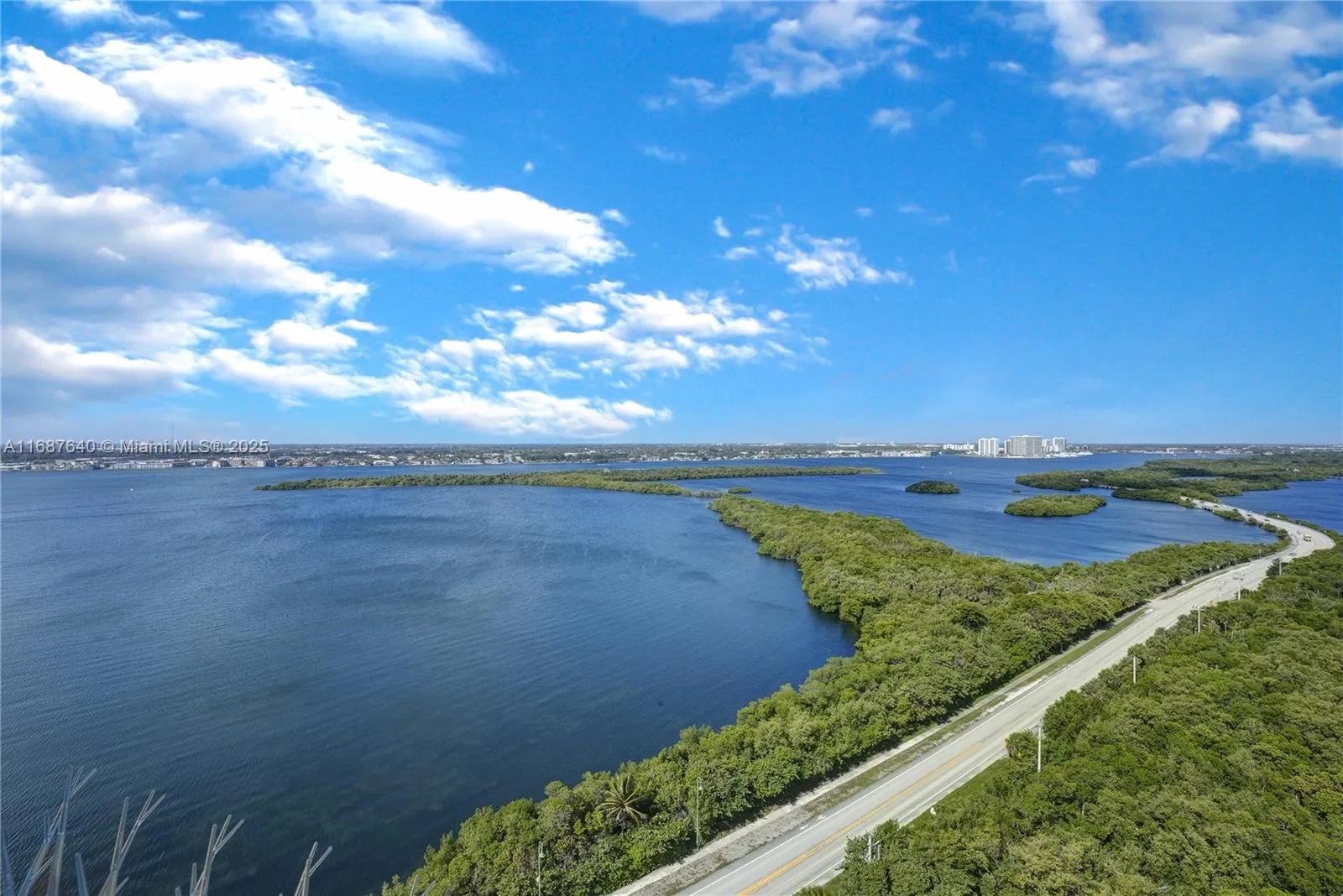 Singer Island, Florida 33404, United States, 2 Bedrooms Bedrooms, ,2 BathroomsBathrooms,Residential,Active,35031