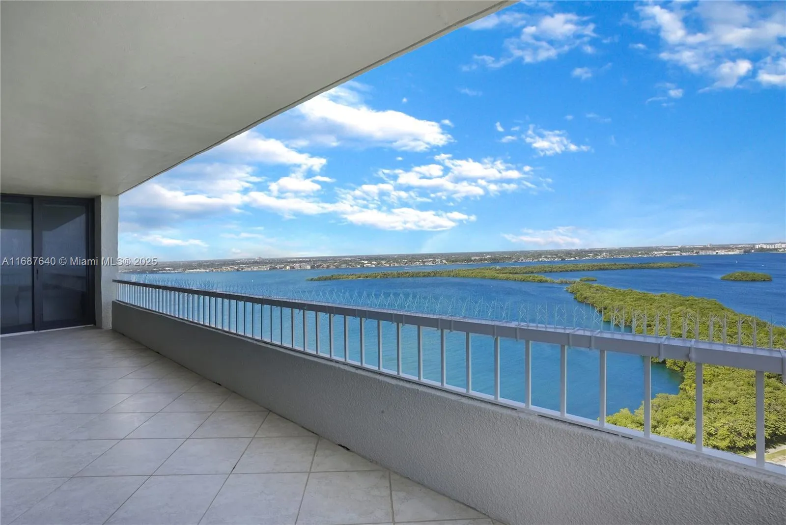 Singer Island, Florida 33404, United States, 2 Bedrooms Bedrooms, ,2 BathroomsBathrooms,Residential,Active,35031