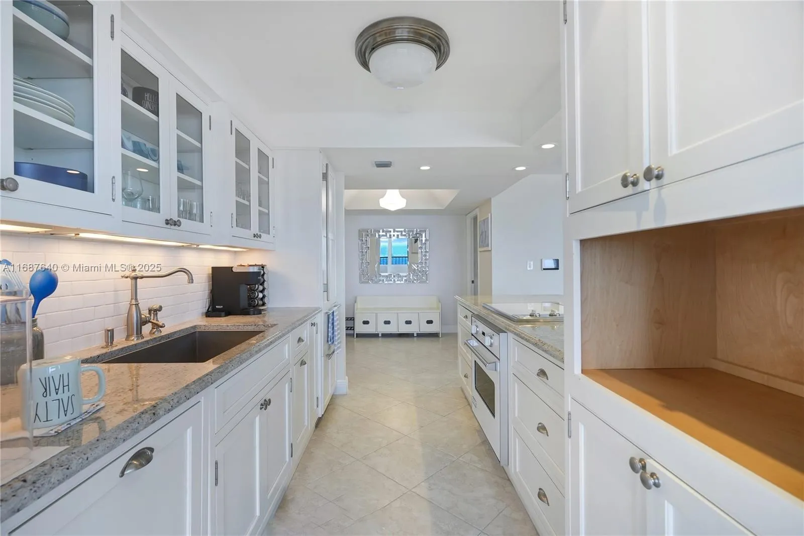 Singer Island, Florida 33404, United States, 2 Bedrooms Bedrooms, ,2 BathroomsBathrooms,Residential,Active,35031