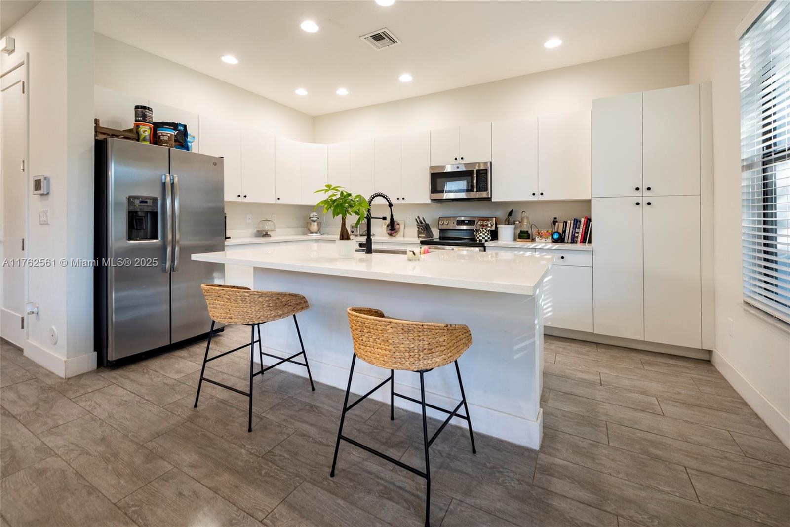 Property for Sale at 111 Nw 209th Trl 111, Pembroke Pines, Miami-Dade County, Florida - Bedrooms: 3 
Bathrooms: 3  - $589,900