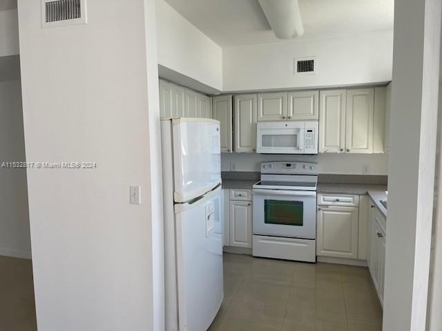 ALTOS DE MIAMI CONDO - Residential Lease