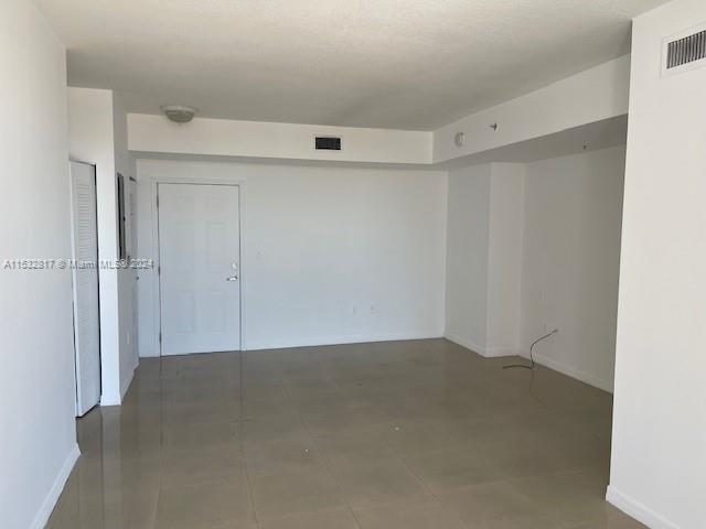 ALTOS DE MIAMI CONDO - Residential Lease