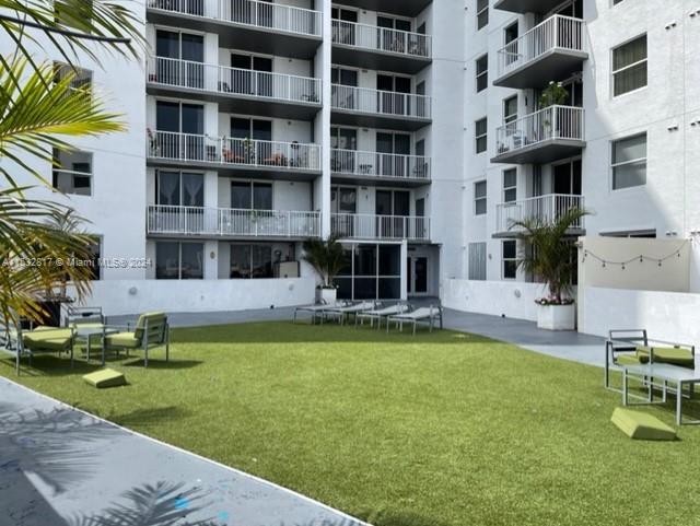ALTOS DE MIAMI CONDO - Residential Lease
