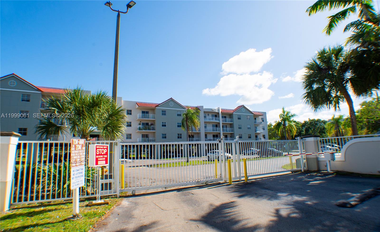 SAGA BAY GARDENS CONDO - Residential Lease