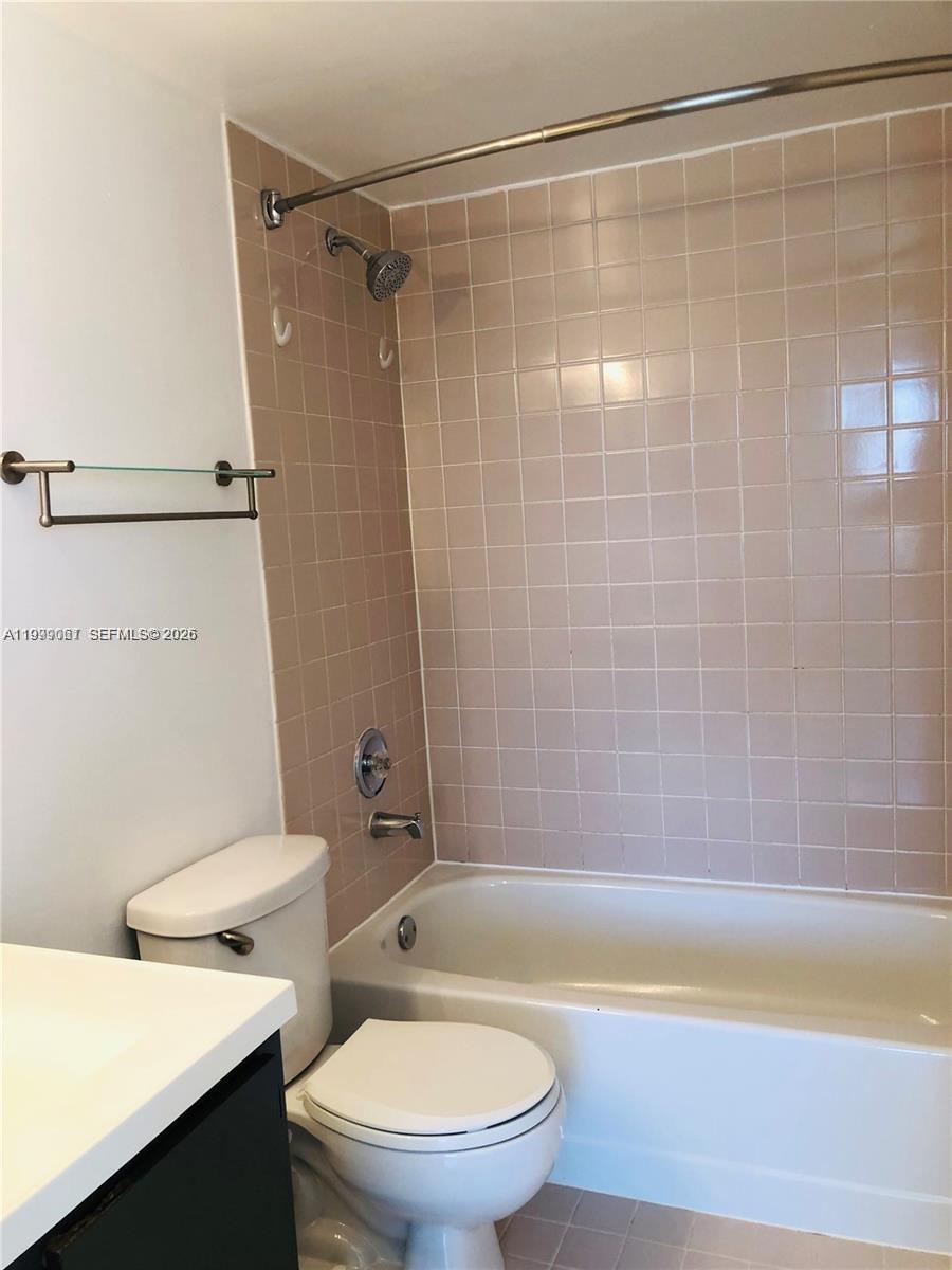 SAGA BAY GARDENS CONDO - Residential Lease
