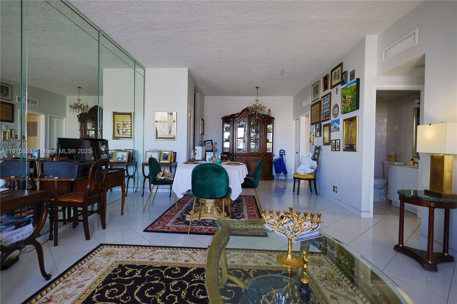 FOUR WINDS CONDO - Residential