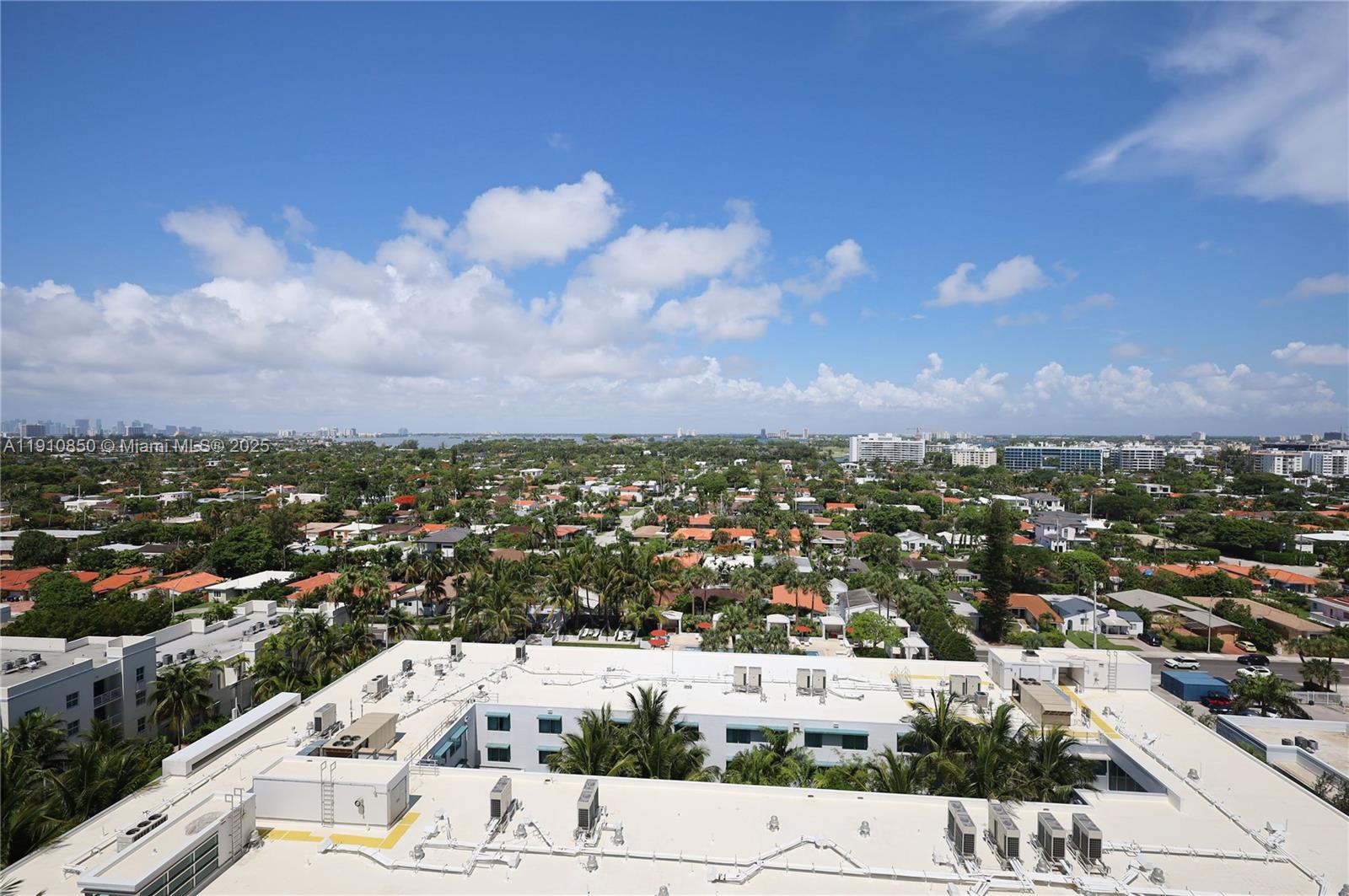 FOUR WINDS CONDO - Residential