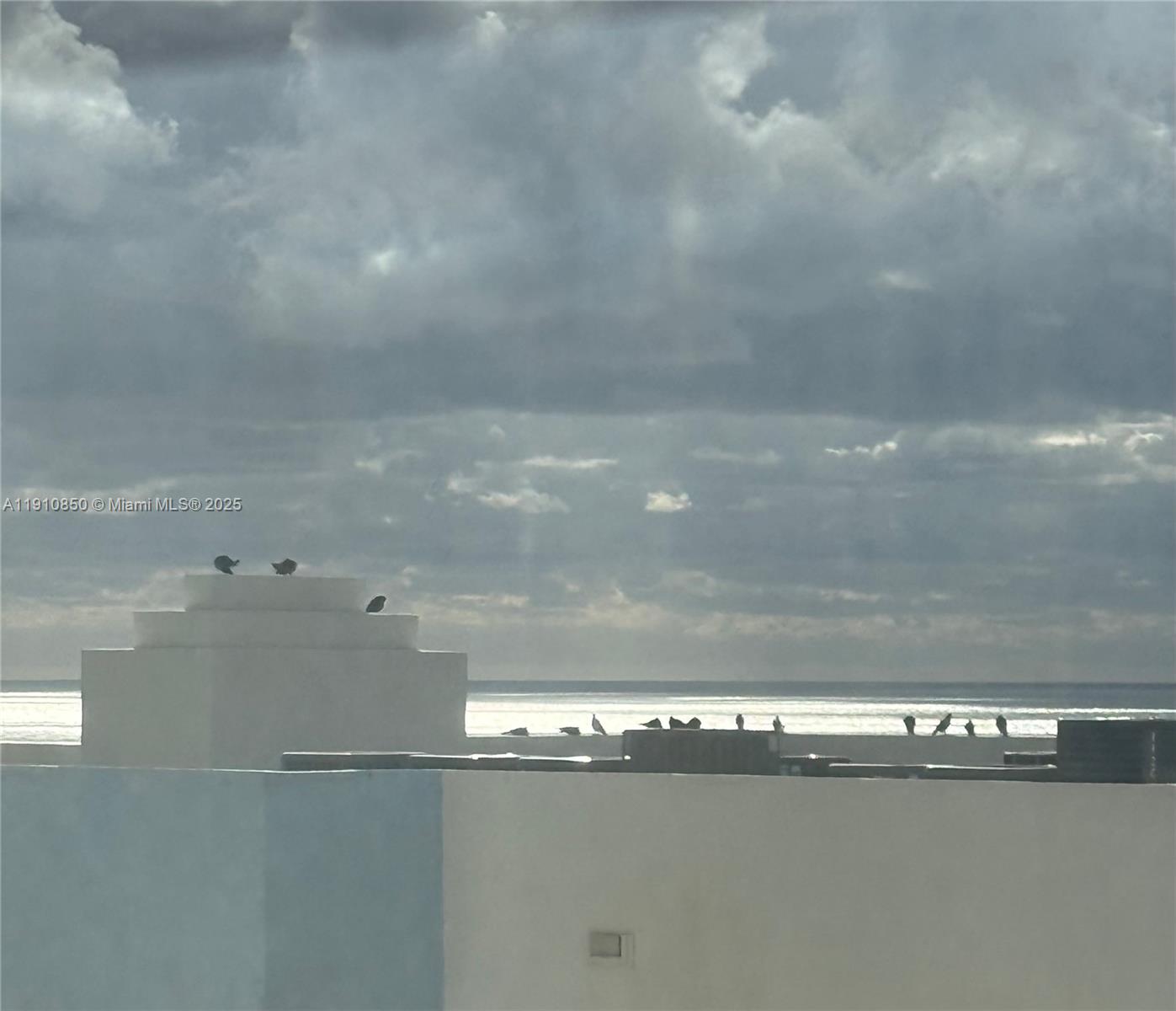 FOUR WINDS CONDO - Residential