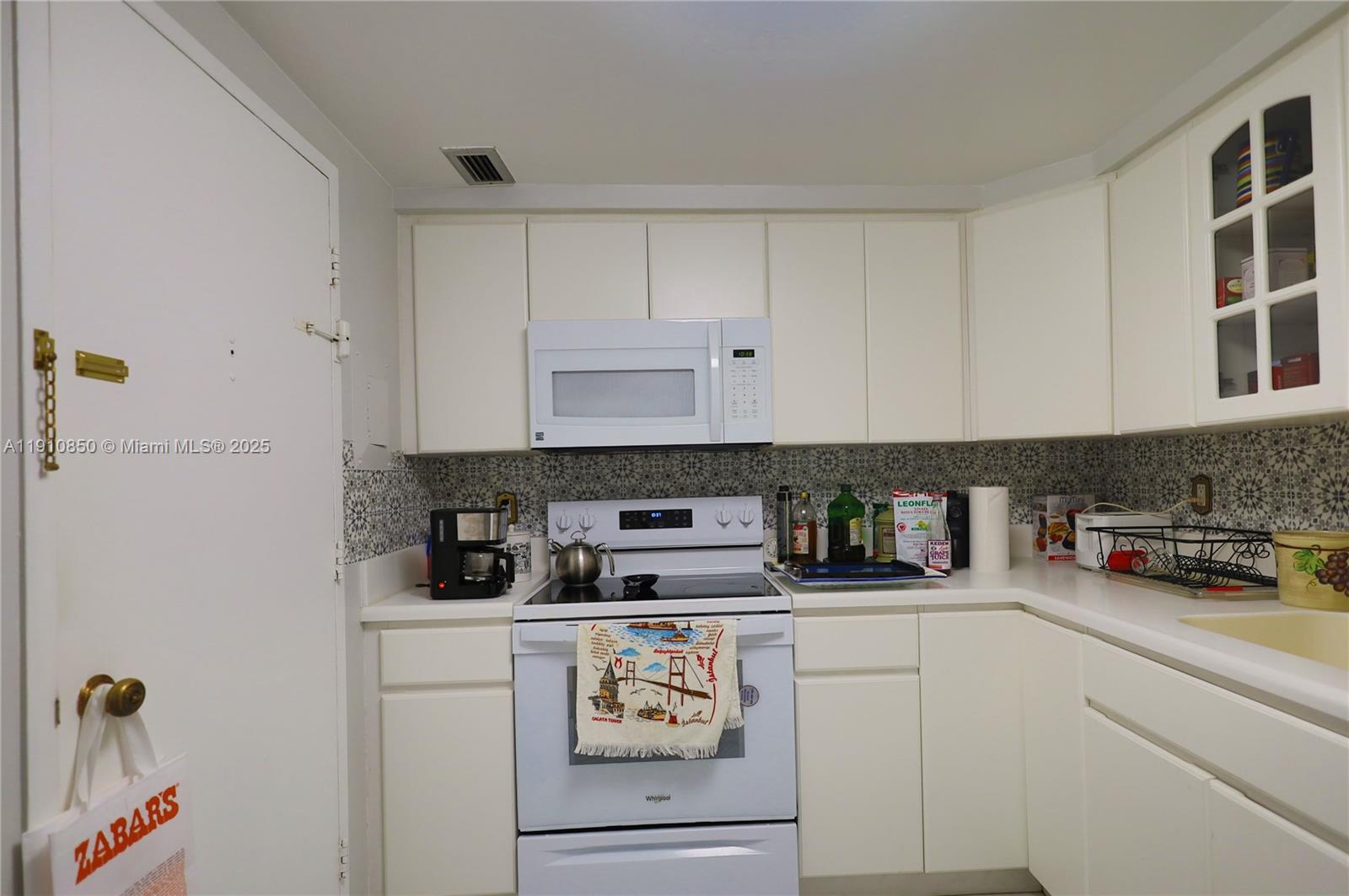 FOUR WINDS CONDO - Residential