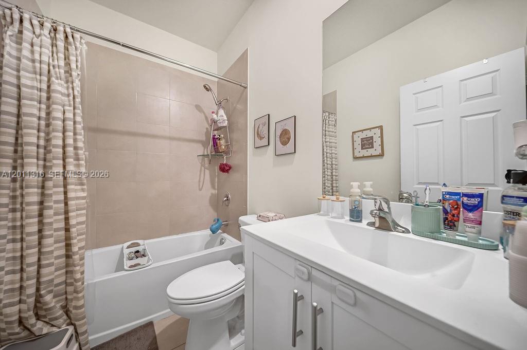 AQUABELLA SECTION TWO - Residential